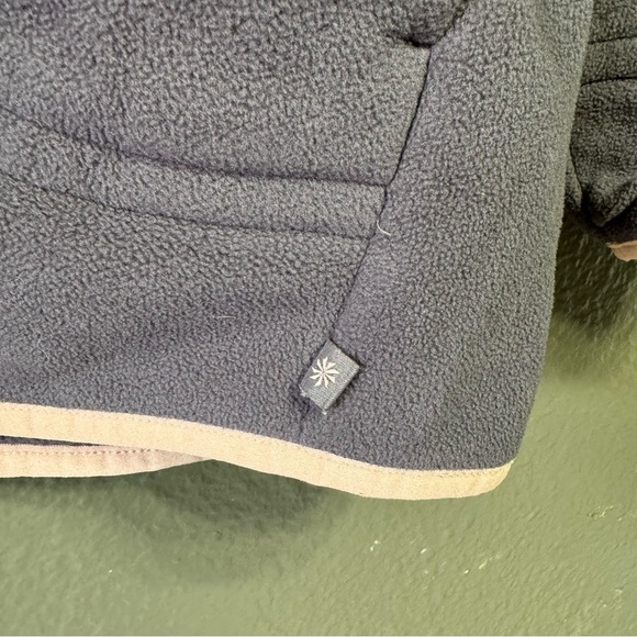 Athleta Girl Cold Snap Sweatshirt in Dusk Violet Size 8/10 - Picture 7 of 9